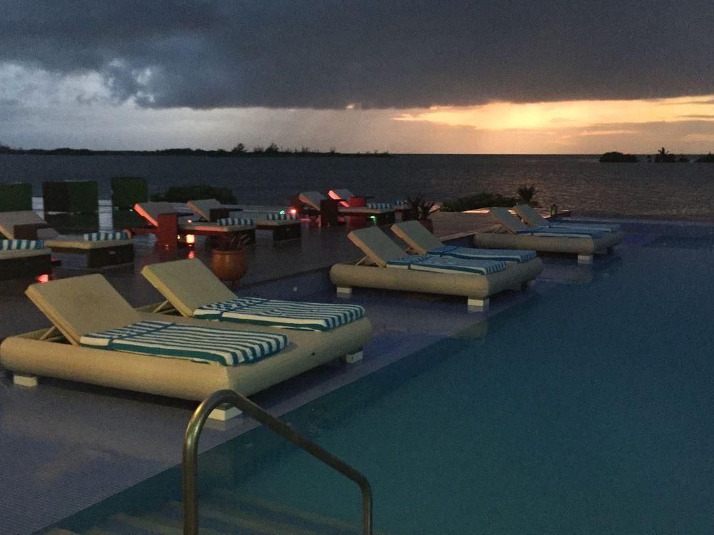 Mayan Islands Resort: Luxury Villas San Pedro  Extérieur photo